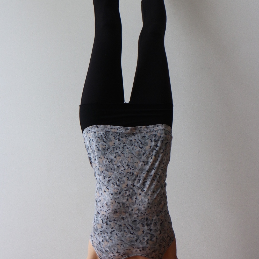 🍋 Lululemon Racerback tank - Picture 2 of 8